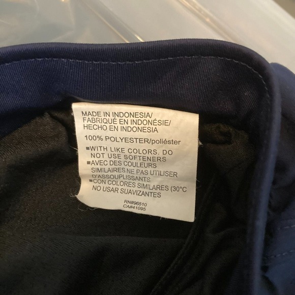 Under Armour Shorts Womens Sz XS Navy Blue Running Loose Heatgear Pull On Logo - Picture 7 of 11